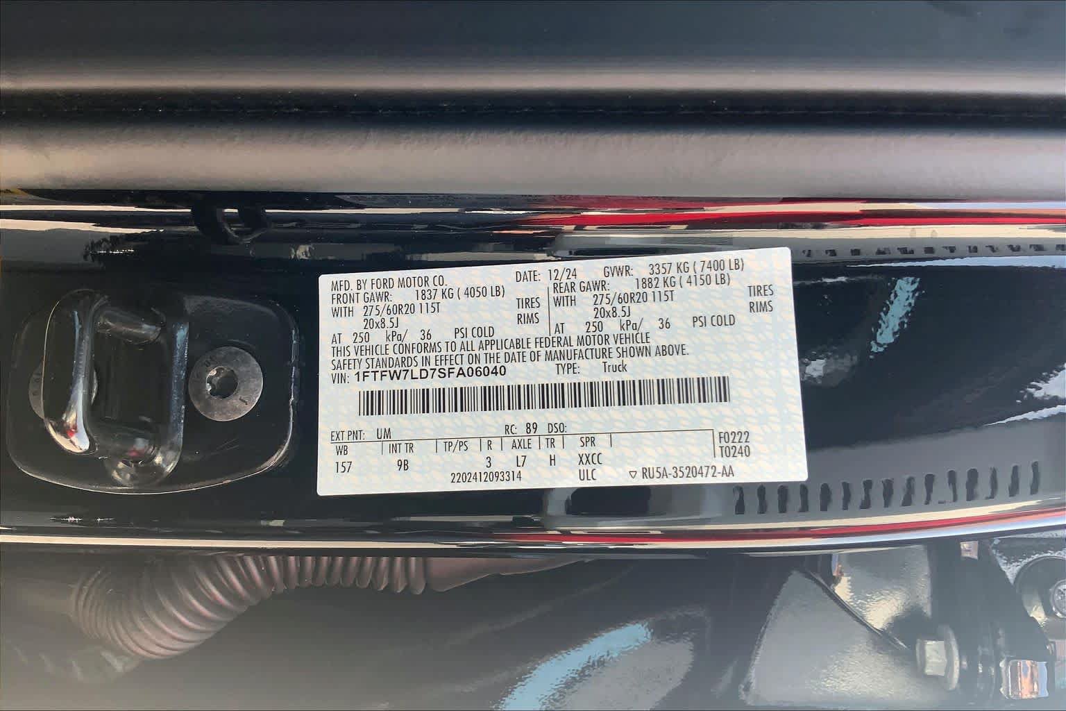 Certified 2025 Ford F150 Platinum AWD/4WD image 32