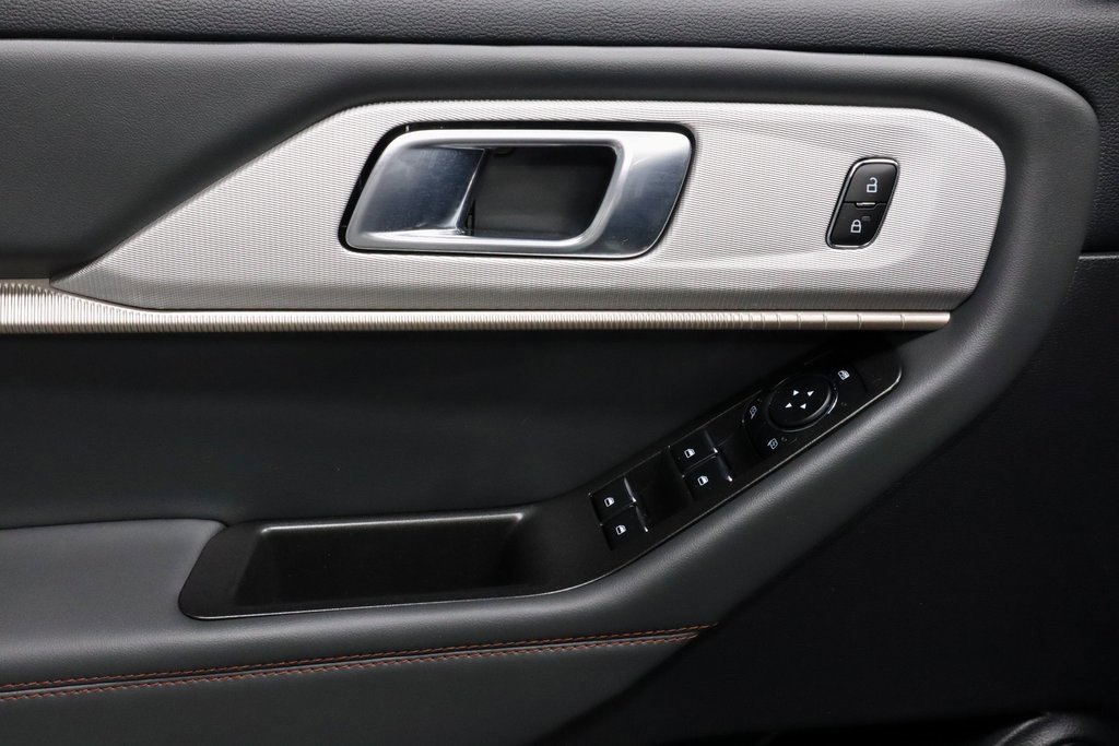 Certified 2025 Ford Explorer Active image 23