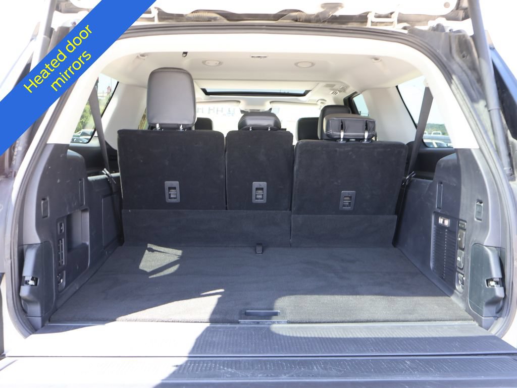 Certified 2025 Ford Expedition Max Platinum w/ Driver's Package AWD/4WD image 16