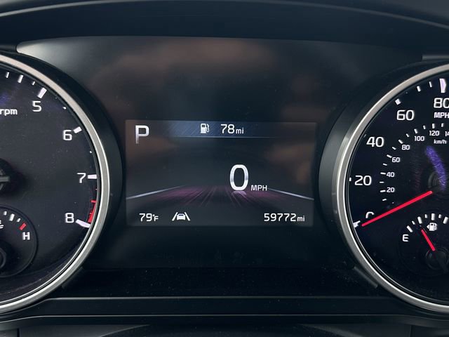 Used 2022 Kia Carnival LX image 16