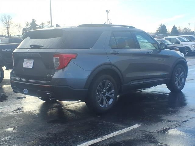 Certified 2023 Ford Explorer XLT w/ Equipment Group 202A image 4