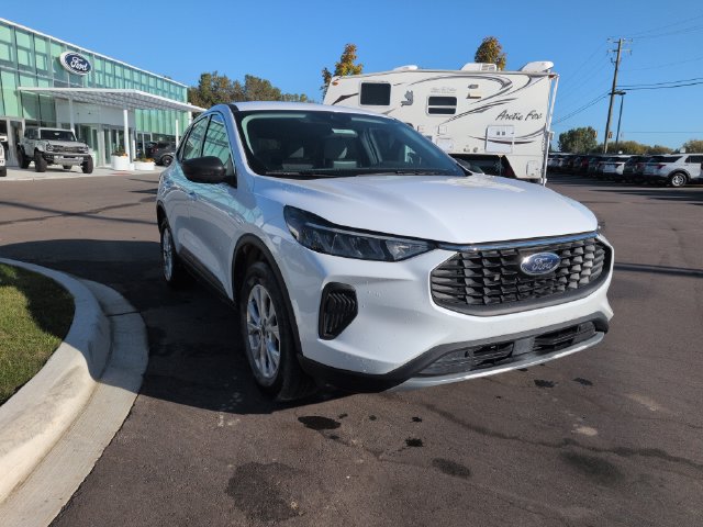Certified 2024 Ford Escape Active AWD/4WD image 7