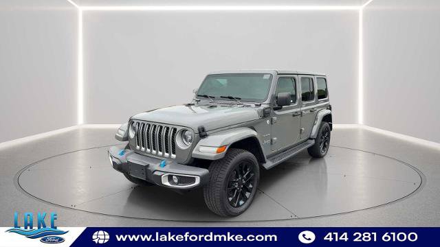 Used 2023 Jeep Wrangler Unlimited Sahara w/ Dual Top Group AWD/4WD image 3