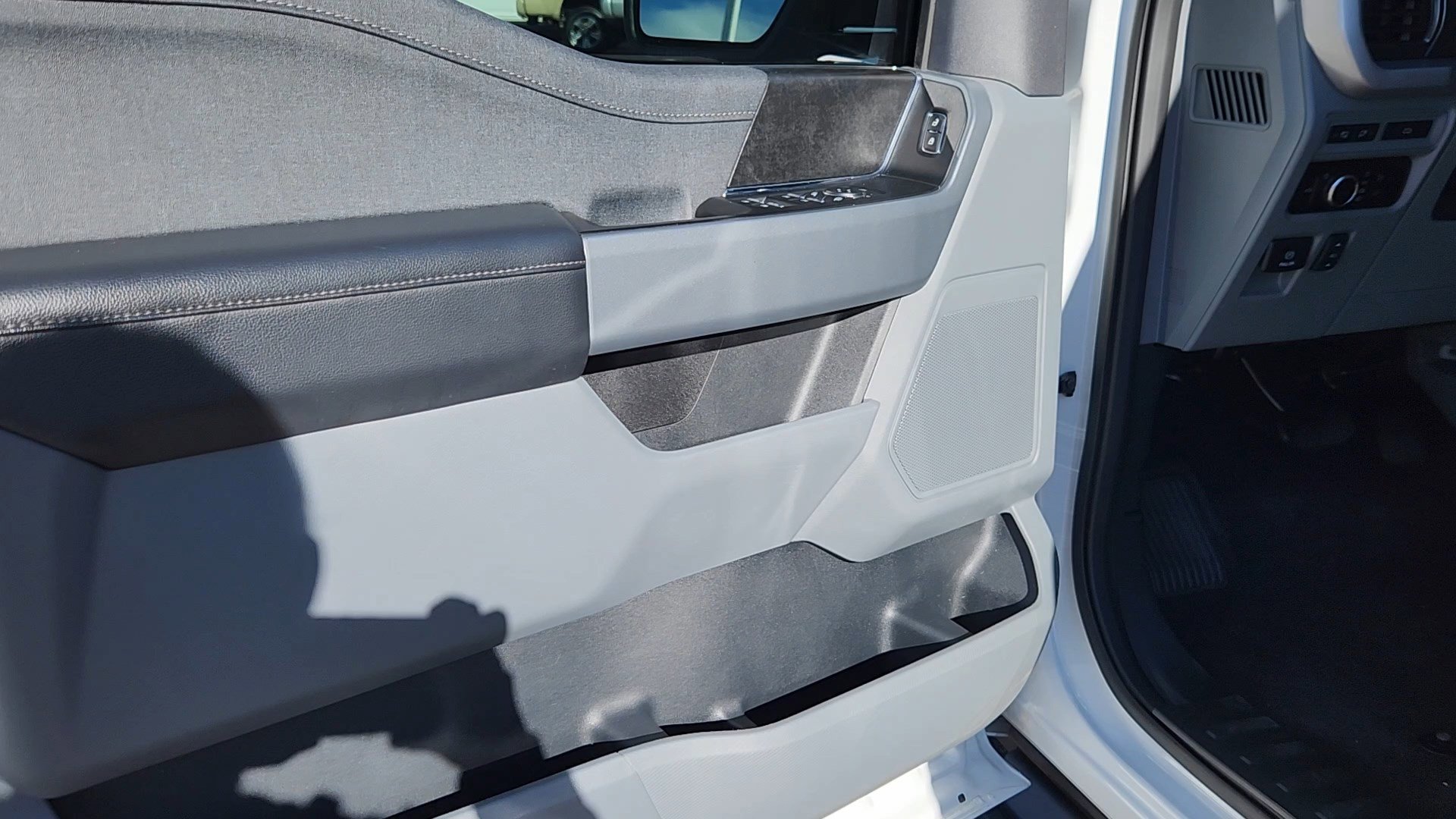 Certified 2023 Ford F150 Lightning XLT image 18