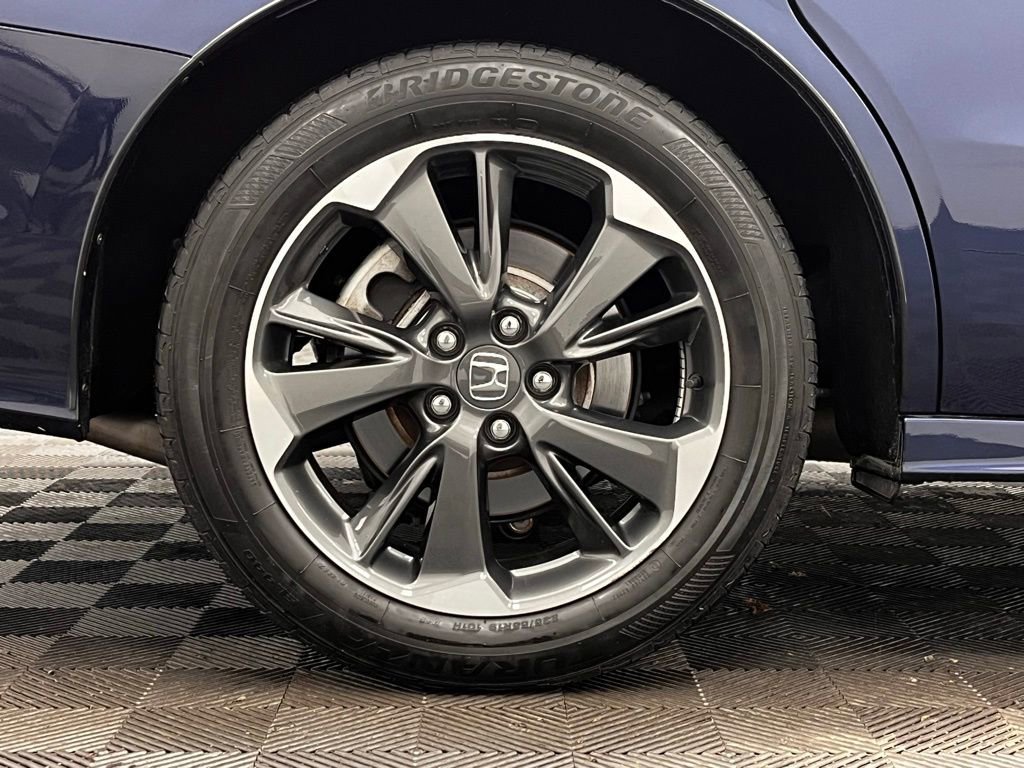 Used 2023 Honda Odyssey Elite image 16