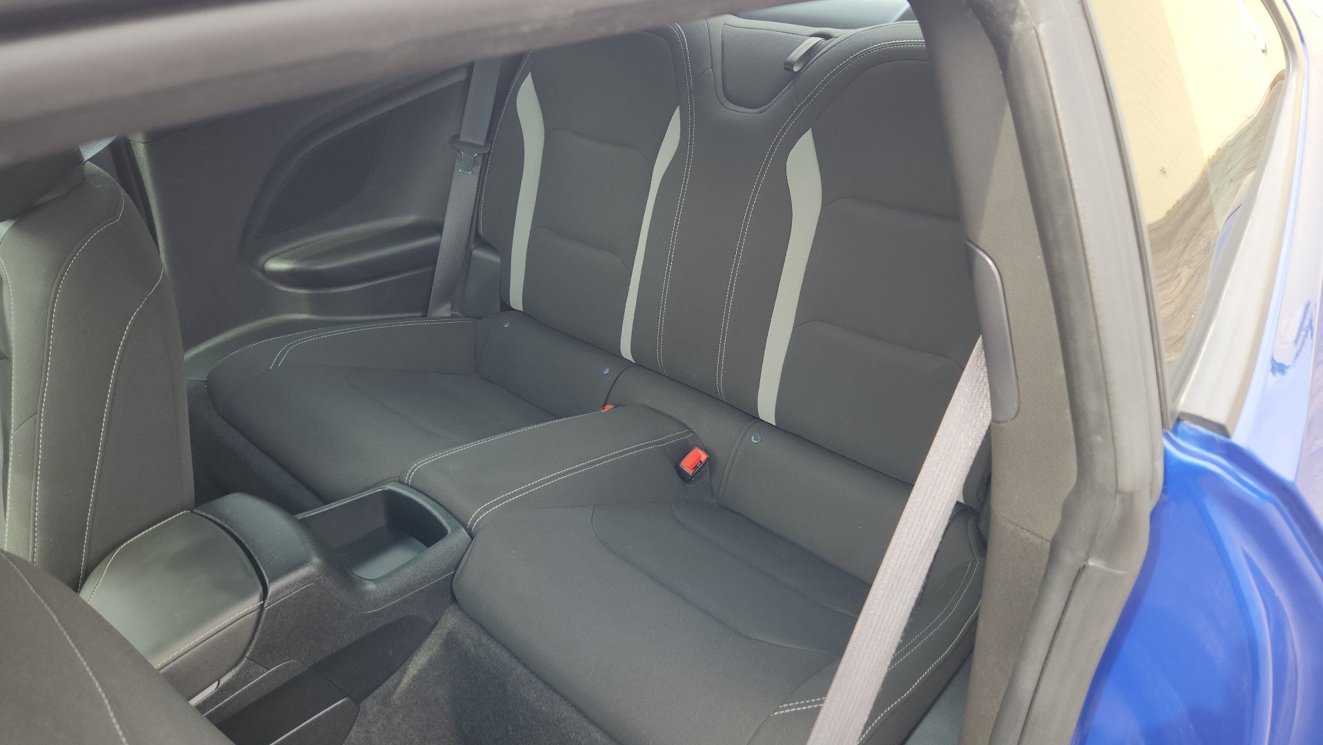Used 2020 Chevrolet Camaro LT RWD image 21