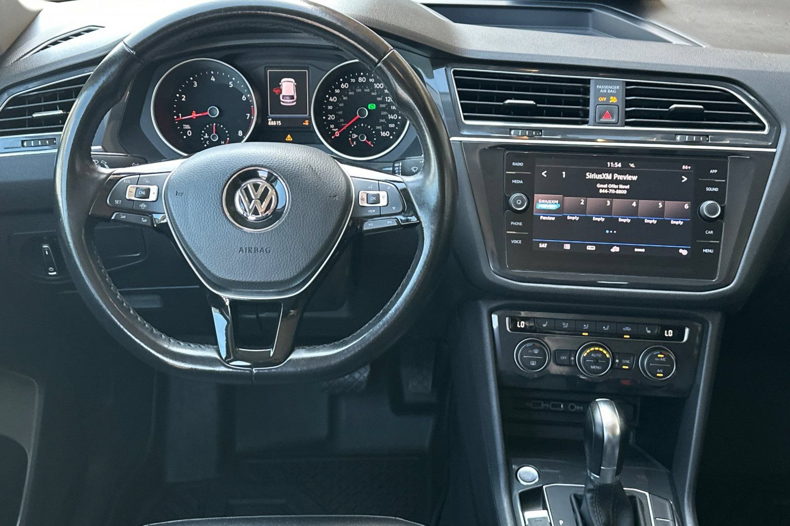Used 2019 Volkswagen Tiguan SE FWD image 13