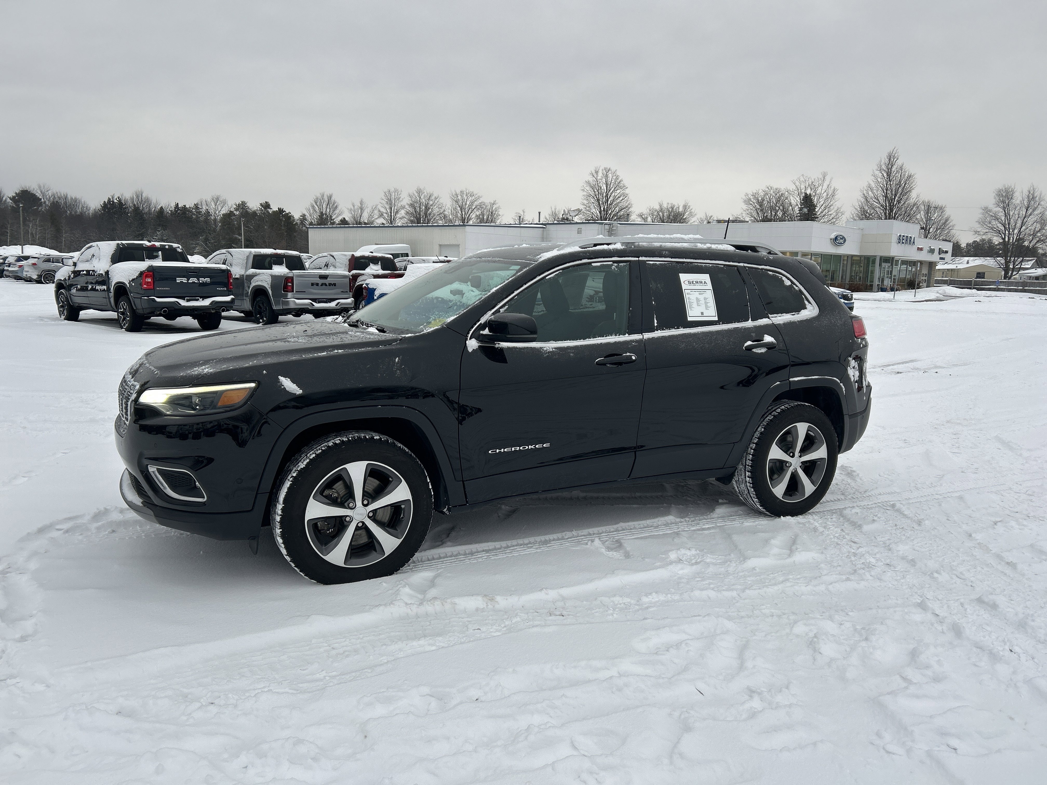 Used 2021 Jeep Cherokee Limited image 8