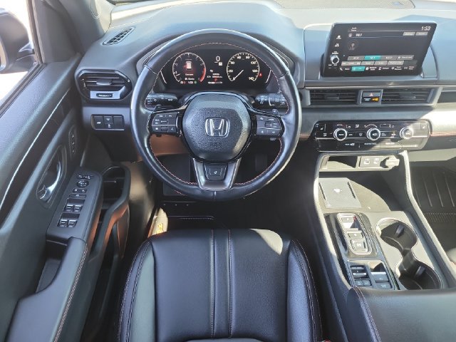 Used 2024 Honda Pilot TrailSport image 7