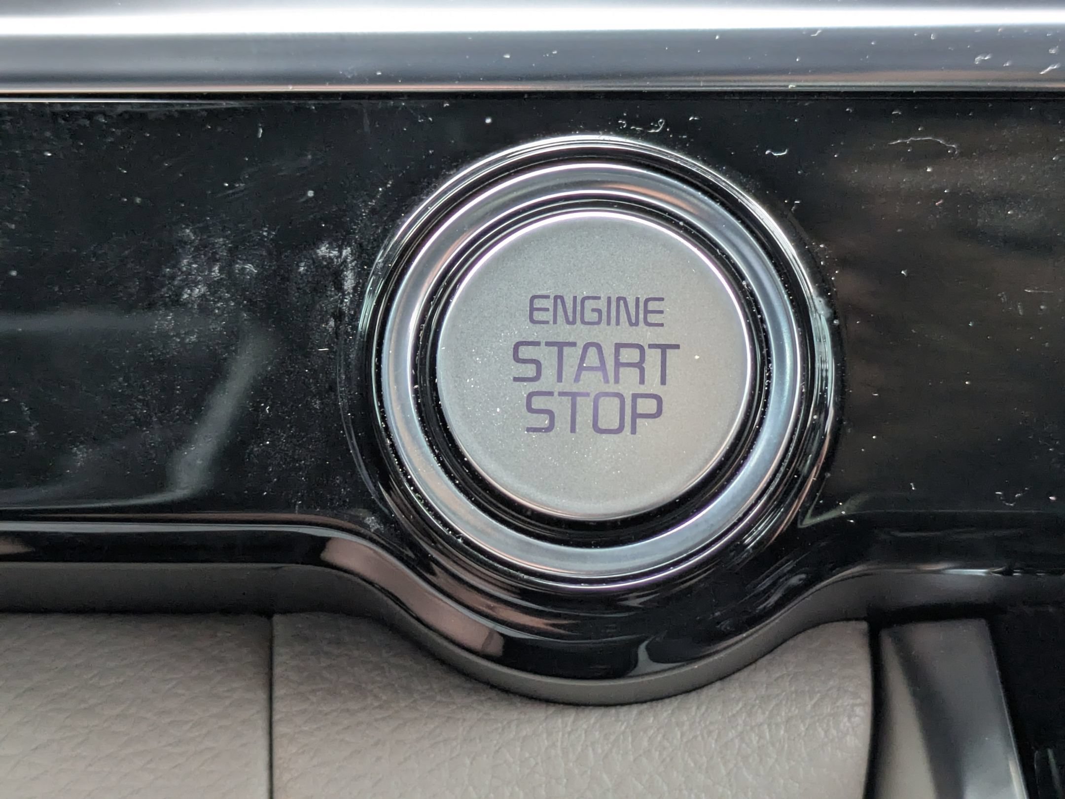 Used 2023 Kia Carnival SX Prestige FWD image 26