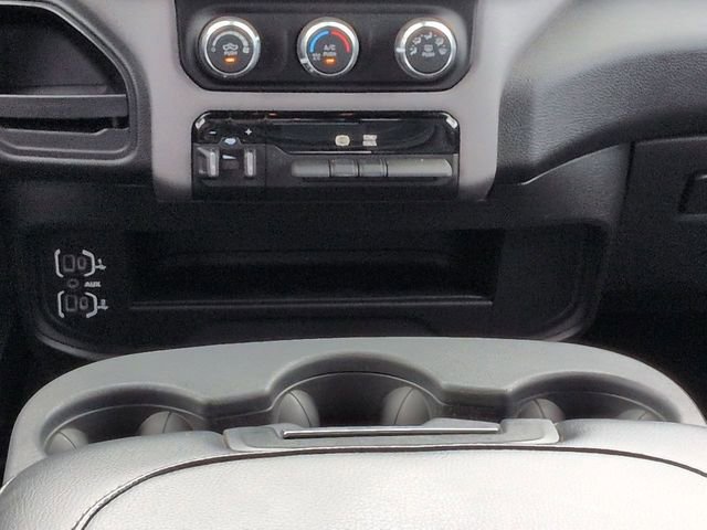 Used 2024 RAM 2500 Tradesman w/ Chrome Appearance Group AWD/4WD image 19