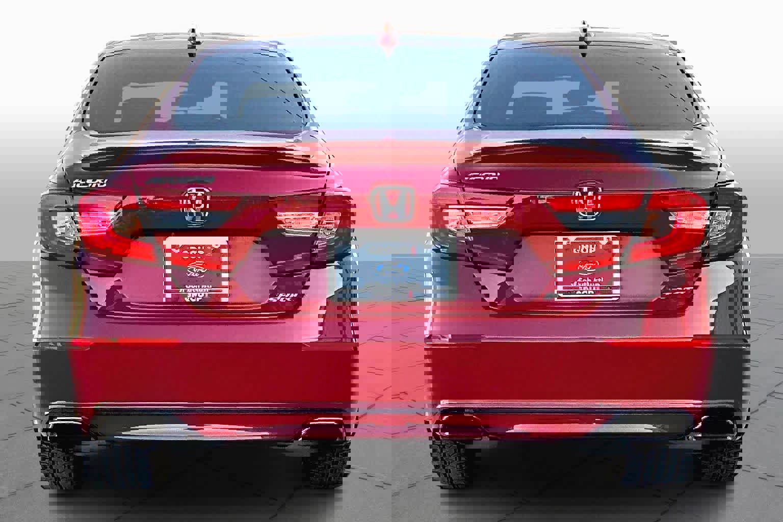 Used 2019 Honda Accord Sport image 2