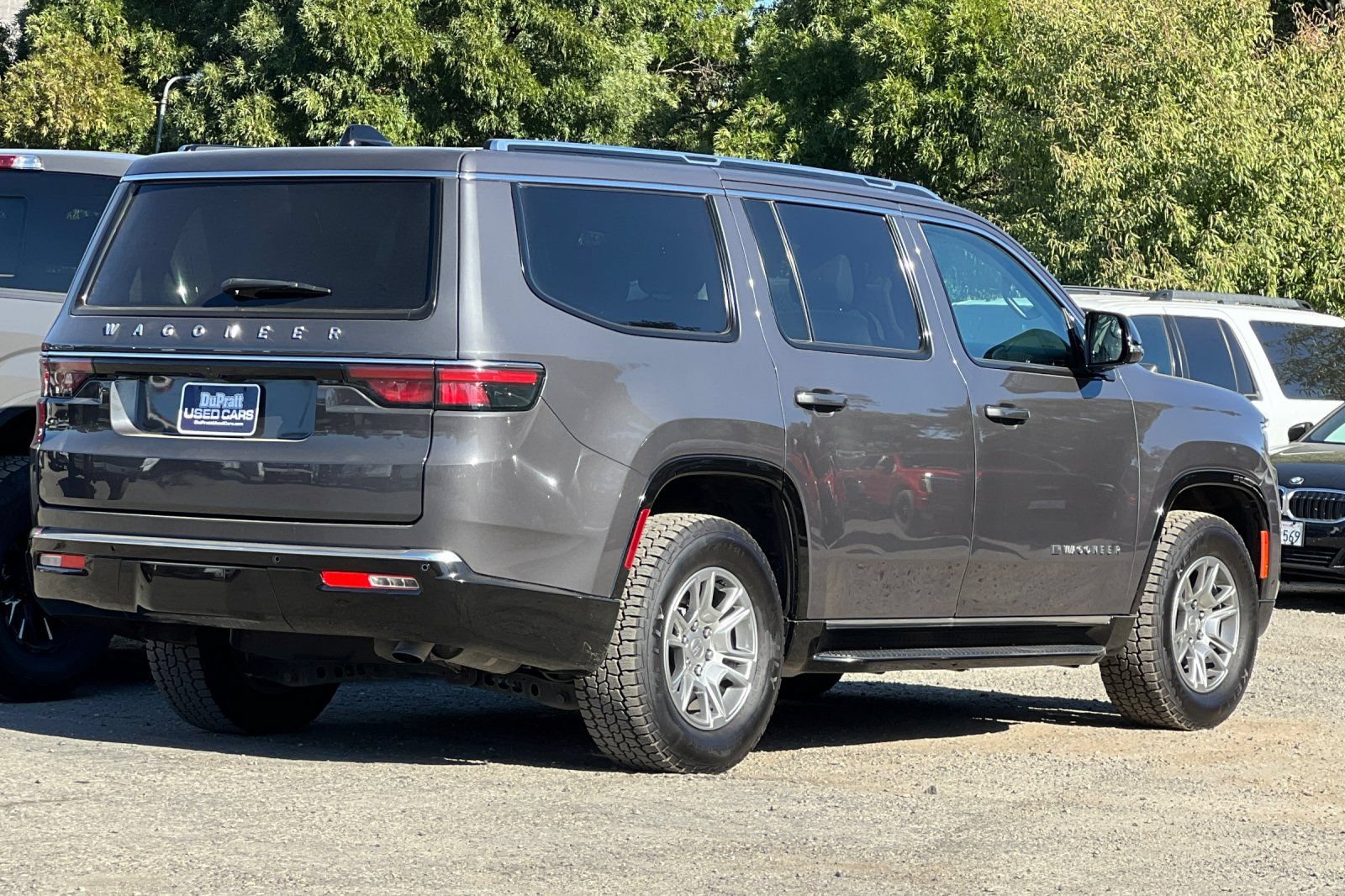 Used 2024 Jeep Wagoneer 4WD w/ HD Trailer Tow Package image 4