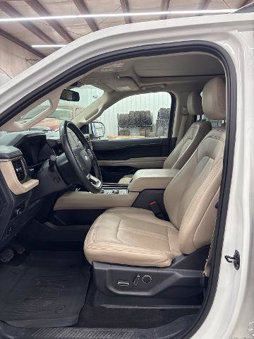 Certified 2023 Ford Expedition Limited AWD/4WD image 9