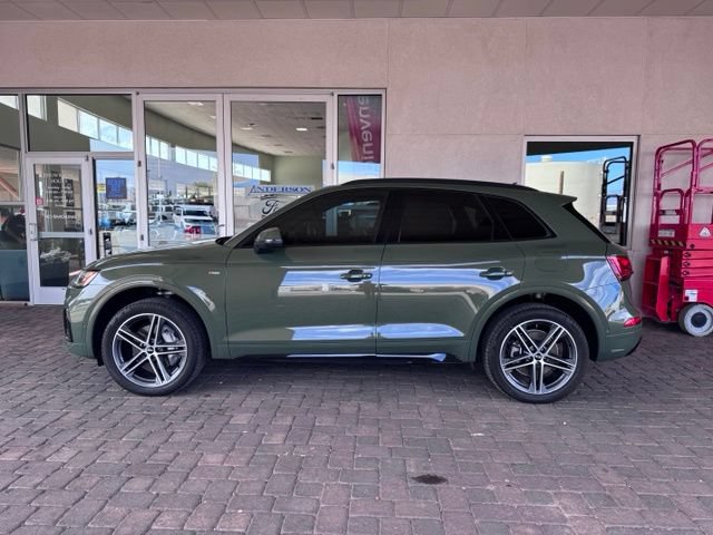 Used 2023 Audi Q5 e Prestige w/ Prestige Package AWD/4WD image 2
