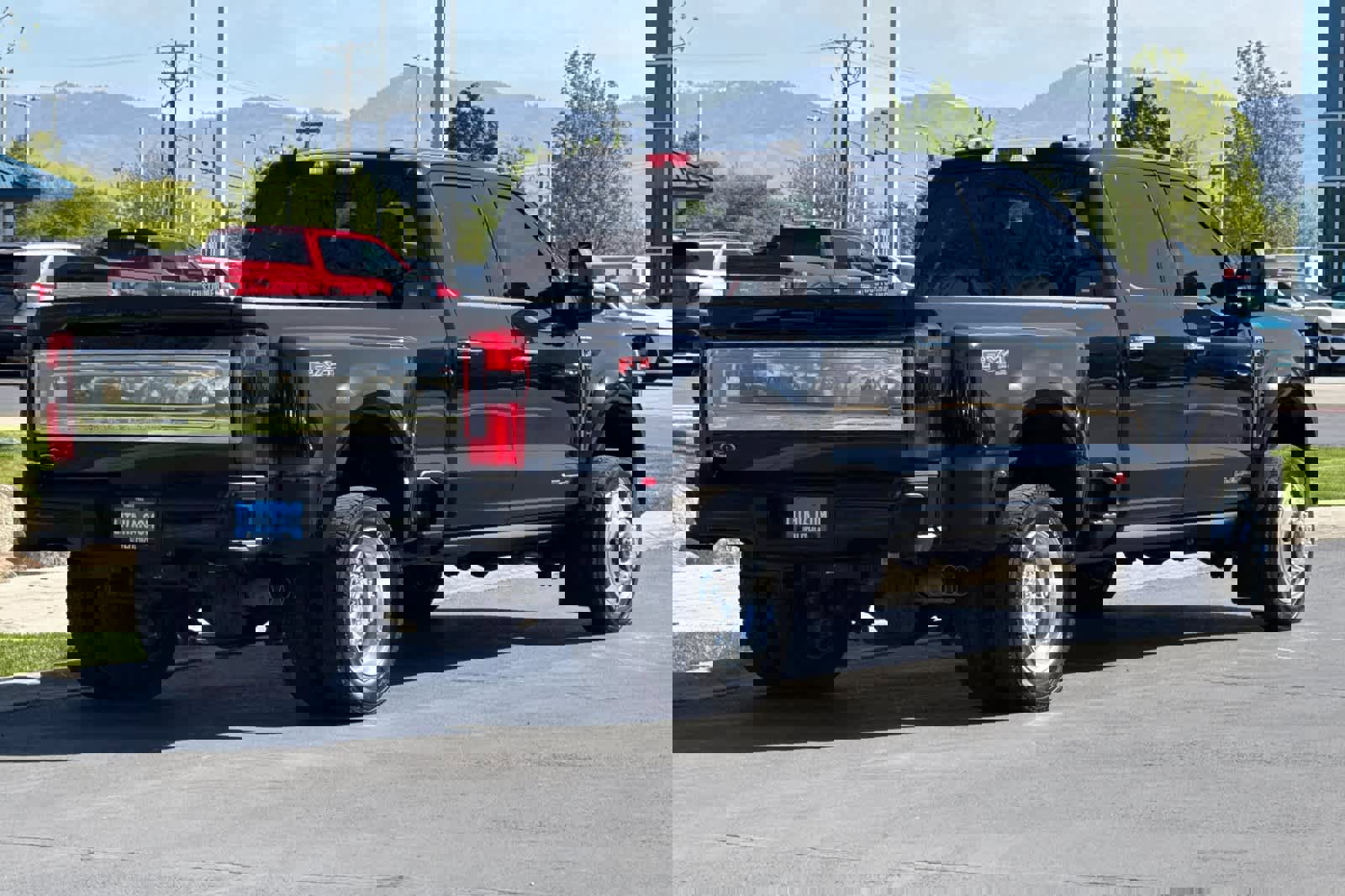 Certified 2023 Ford F450 Platinum w/ FX4 Off-Road Package video 2