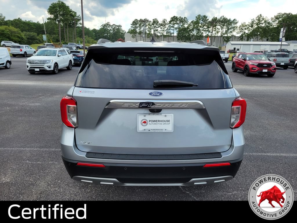 Certified 2024 Ford Explorer XLT w/ Equipment Group 202A RWD image 5
