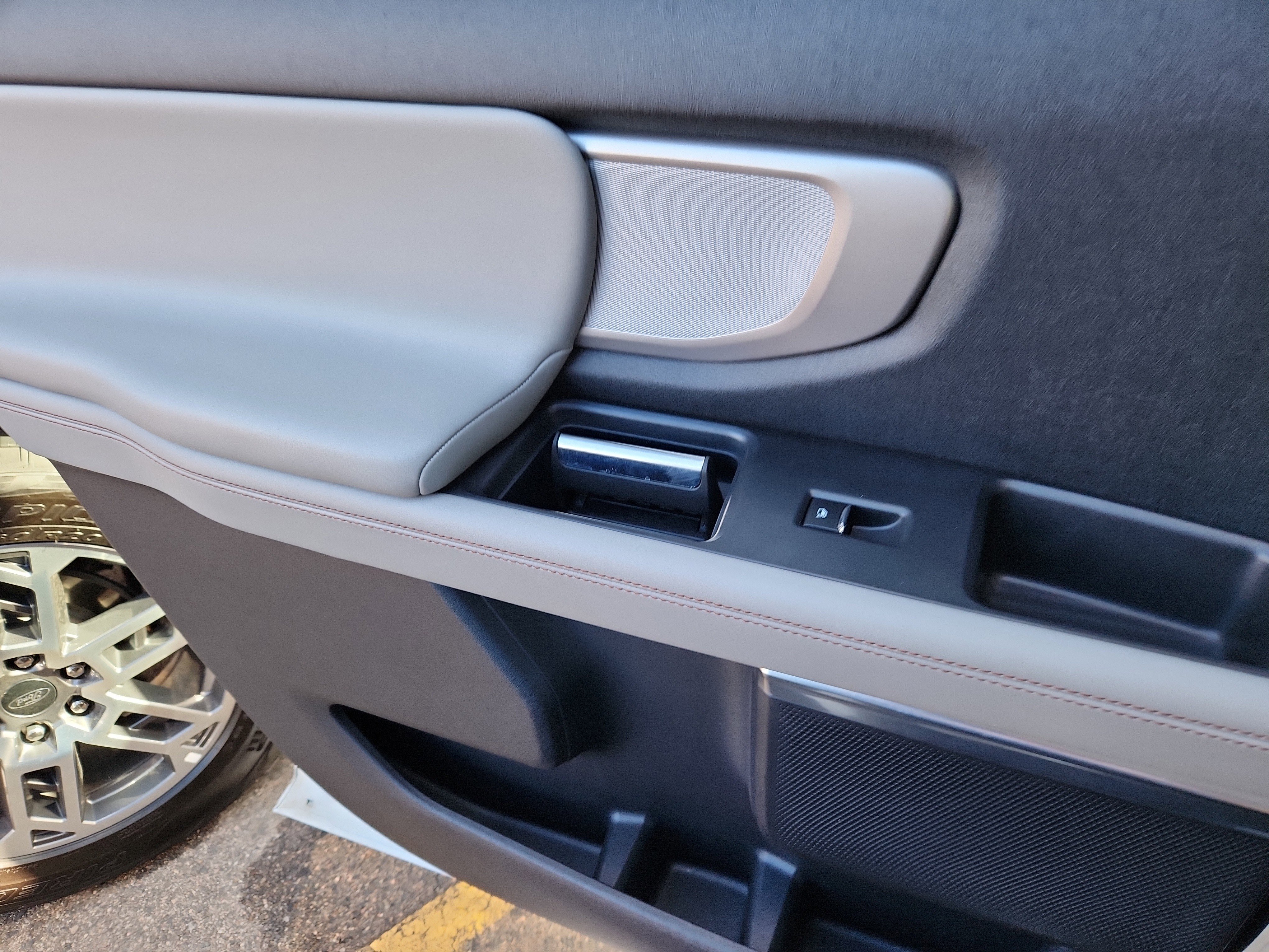 Certified 2025 Ford Expedition Max Active image 14