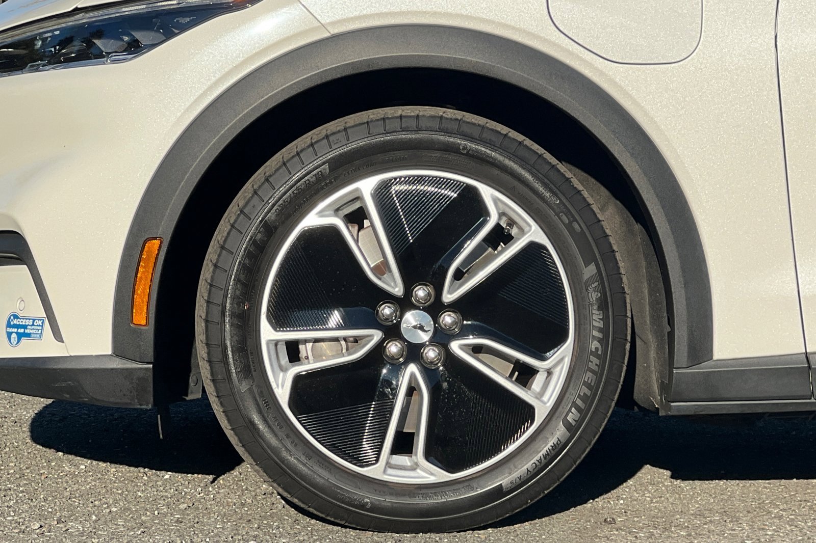 Certified 2021 Ford Mustang Mach-E Select w/ Comfort/Appearance Package image 44