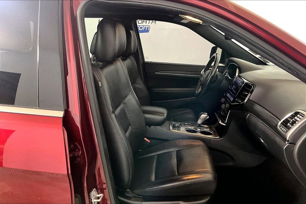 Used 2020 Jeep Grand Cherokee Limited AWD/4WD image 6