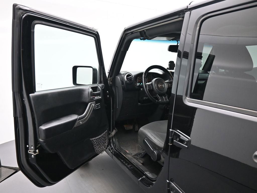 Used 2018 Jeep Wrangler Unlimited Sport S image 9