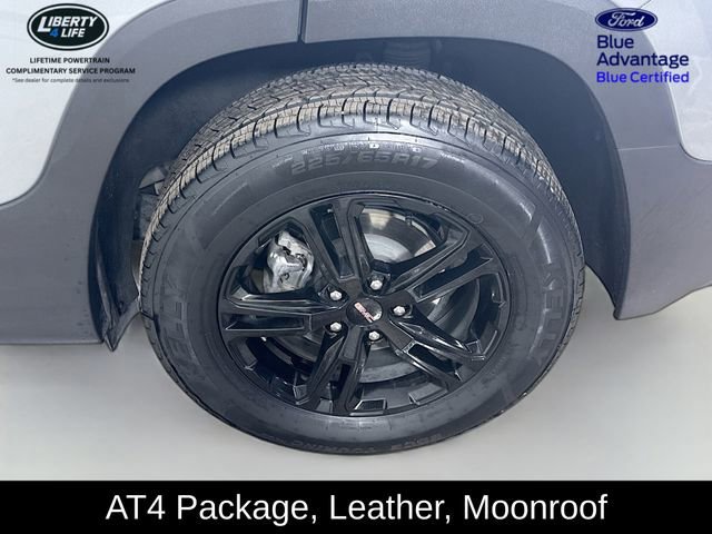 Used 2024 GMC Terrain AT4 image 30