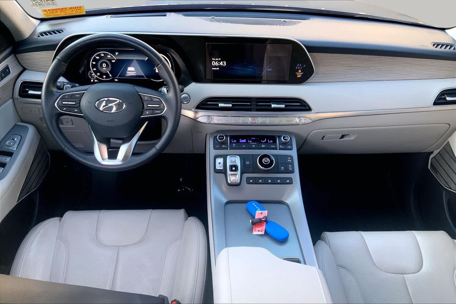 Used 2022 Hyundai Palisade Limited FWD image 15