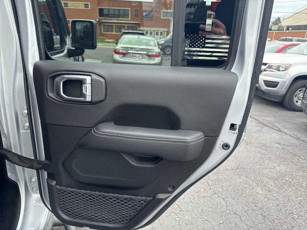 Used 2023 Jeep Gladiator Rubicon w/ Cold Weather Group image 52