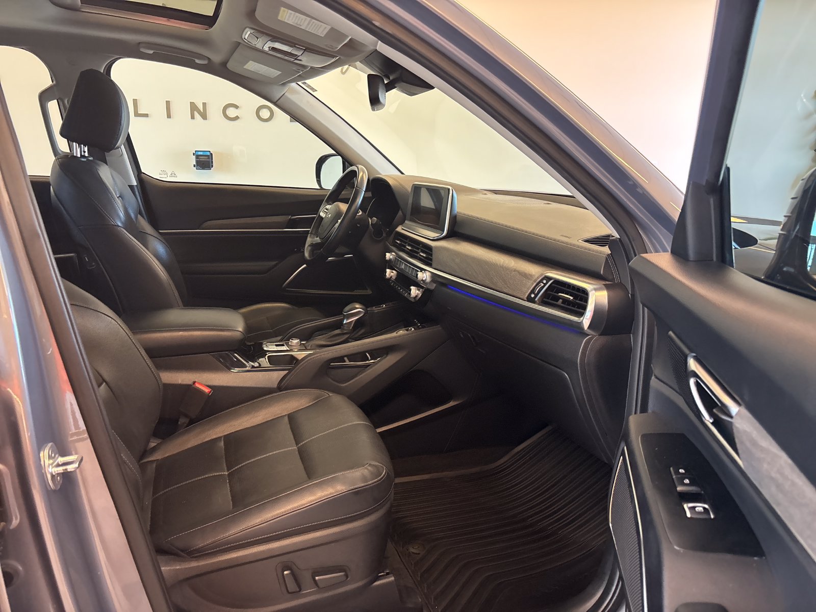 Used 2022 Kia Telluride SX FWD image 6