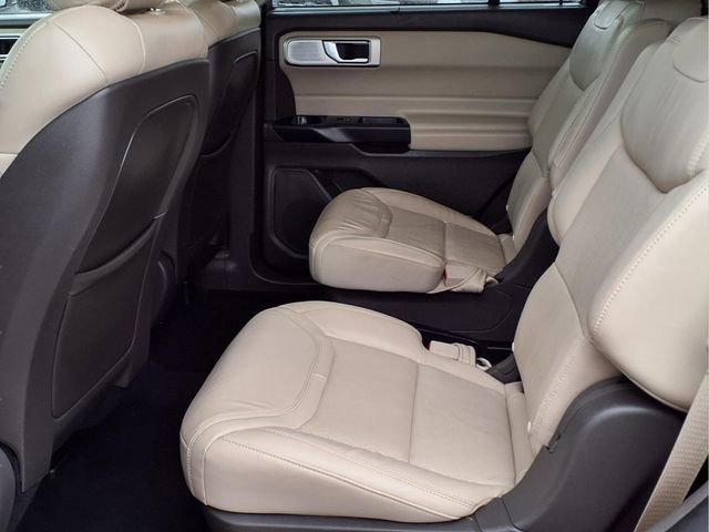 Certified 2020 Ford Explorer Platinum w/ Premium Technology Package image 10