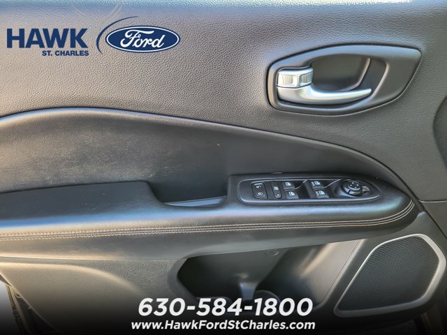 Used 2019 Jeep Compass Limited AWD/4WD image 16