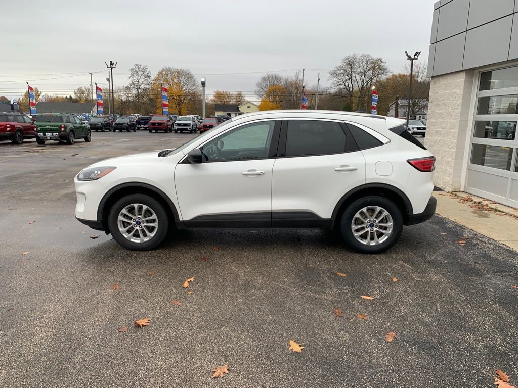 Certified 2022 Ford Escape SE w/ Convenience Package image 3