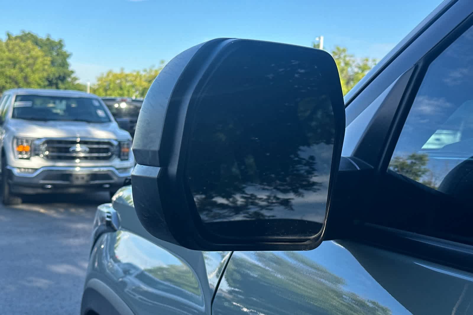 Used 2025 Toyota Tundra SR5 AWD/4WD image 8