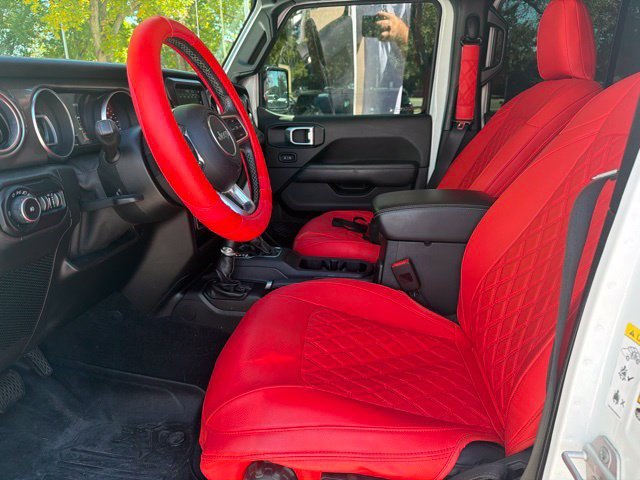Used 2020 Jeep Wrangler Unlimited Sahara w/ Uconnect 4C Nav & Sound Group AWD/4WD image 14