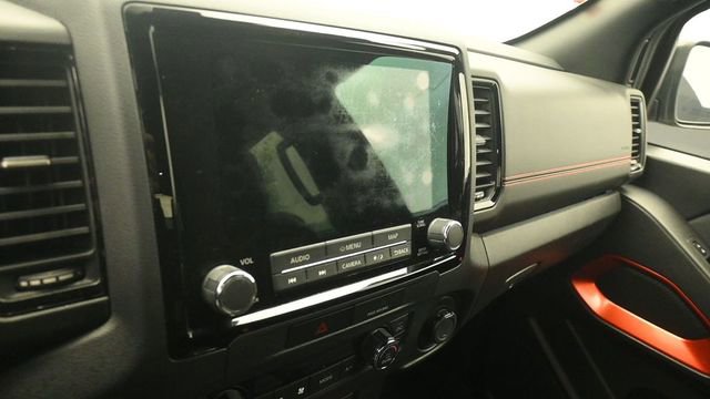 Used 2022 Nissan Frontier PRO-4X AWD/4WD image 17