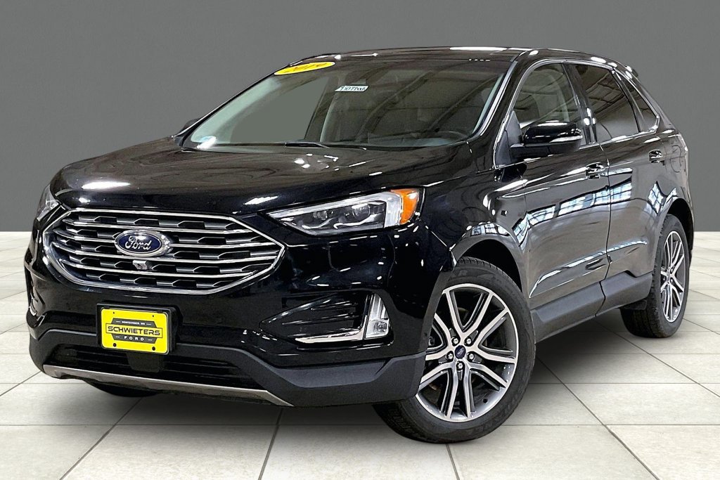 Certified 2019 Ford Edge Titanium w/ Equipment Group 301A AWD/4WD image 2