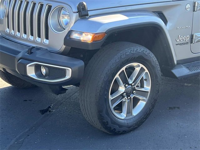 Used 2018 Jeep Wrangler Unlimited Sahara image 9