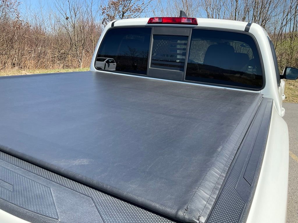 Used 2022 Nissan Frontier SV AWD/4WD image 25