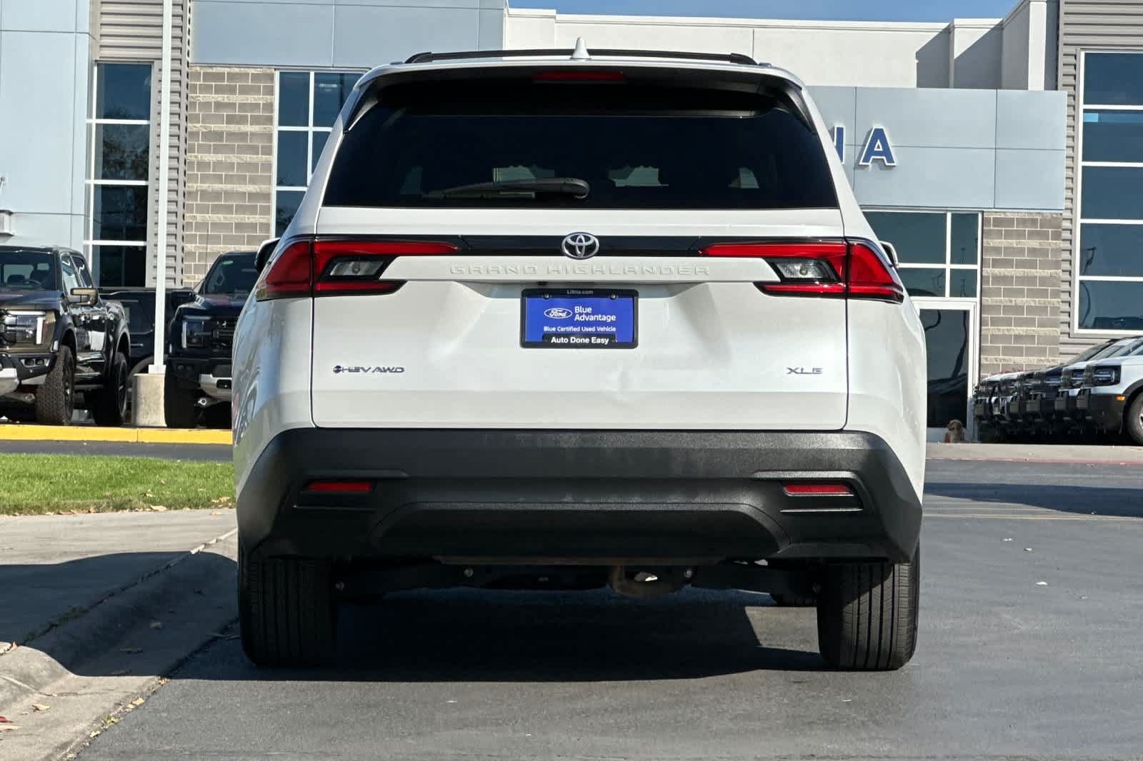 Used 2024 Toyota Grand Highlander AWD Hybrid image 7