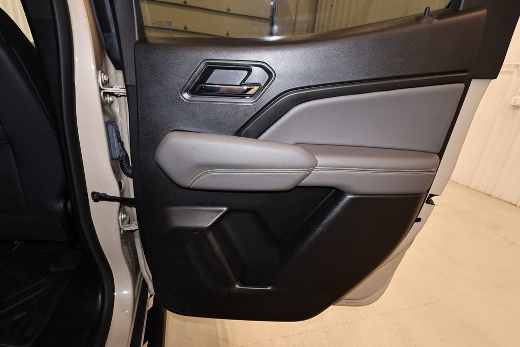 Used 2024 Chevrolet Colorado ZR2 w/ ZR2 Convenience Package III image 15