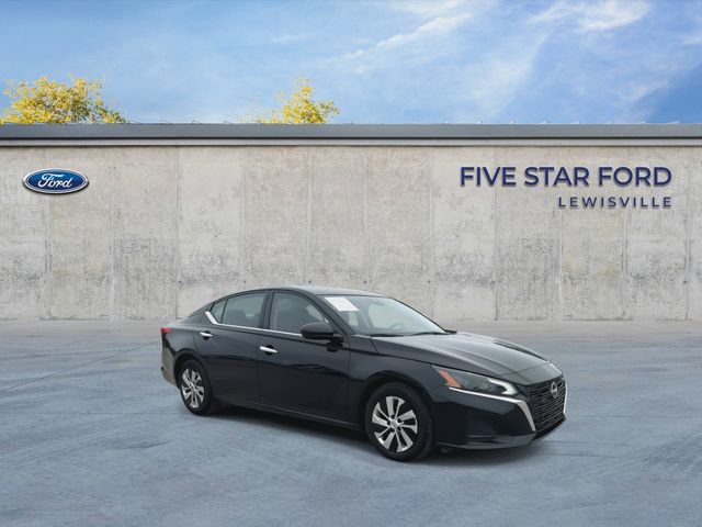 Used 2024 Nissan Altima 2.5 S FWD image 1