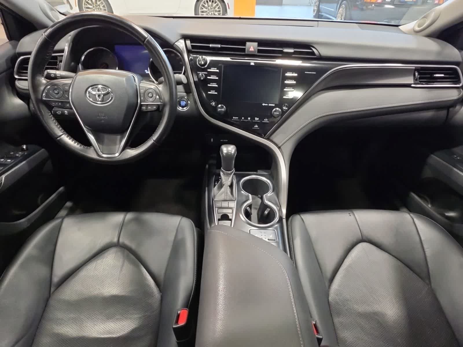 Used 2019 Toyota Camry FWD image 32
