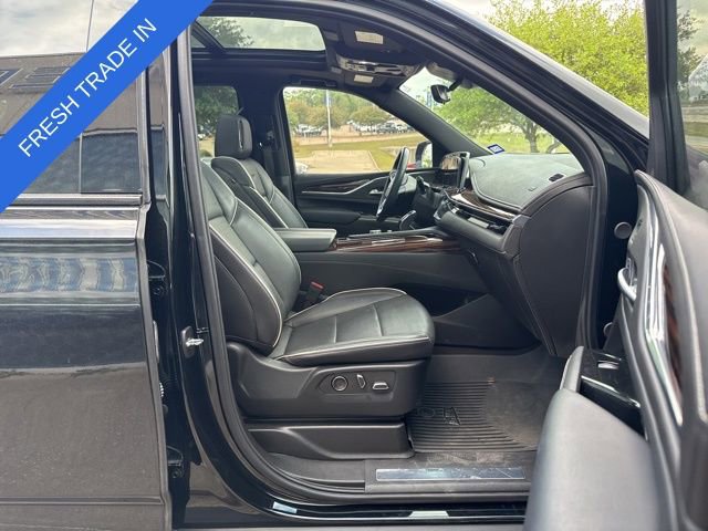 Used 2024 Cadillac Escalade Premium Luxury image 11