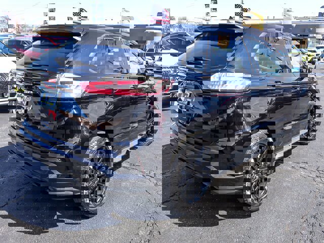 Certified 2023 Ford Edge ST-Line image 8