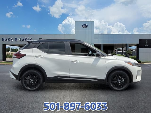 Used 2024 Nissan Kicks SR w/ SR Premium Package FWD image 6