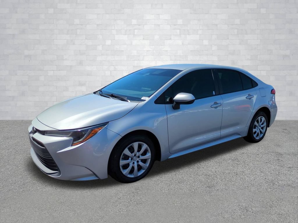 Used 2023 Toyota Corolla LE FWD image 9