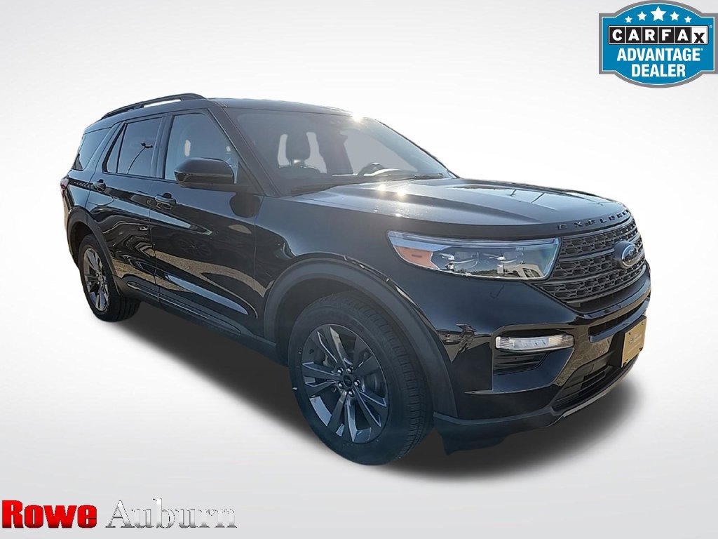 Certified 2023 Ford Explorer XLT w/ Equipment Group 202A AWD/4WD image 1