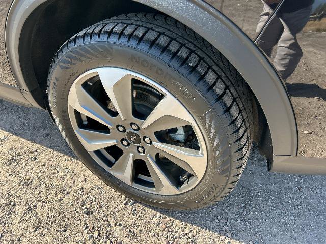 Certified 2025 Ford Escape Platinum AWD/4WD image 27