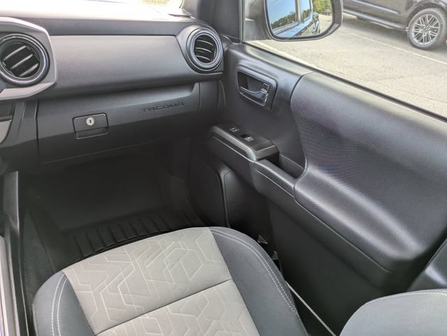 Used 2021 Toyota Tacoma TRD Sport w/ Technology Package RWD image 17