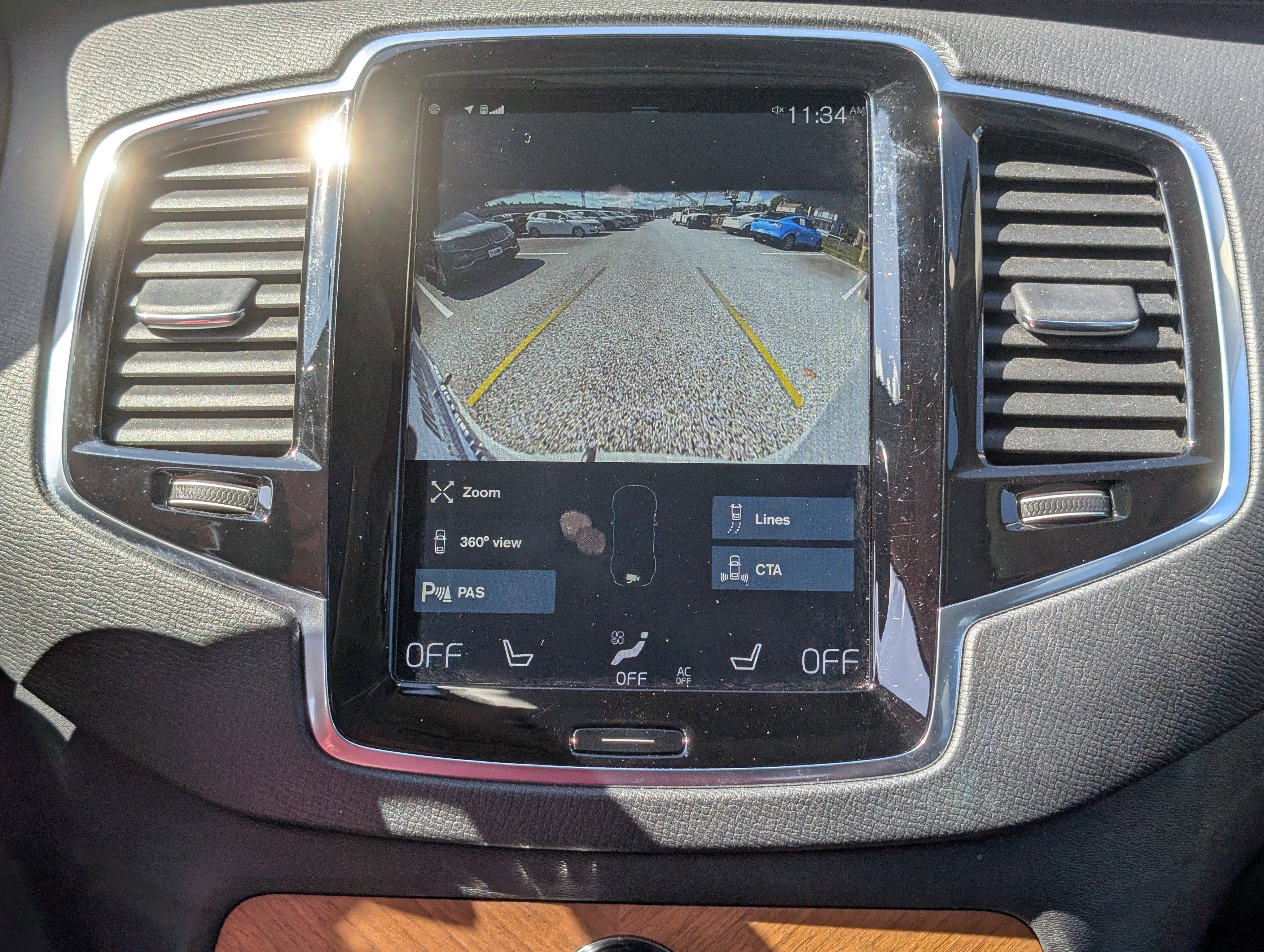 Used 2021 Volvo XC90 T6 Momentum w/ Advanced Package image 35